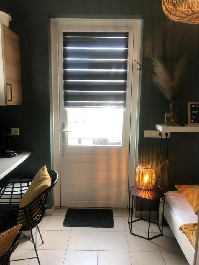 Nieboer Bed & Breakfast Vrouwenpolder Luaran gambar