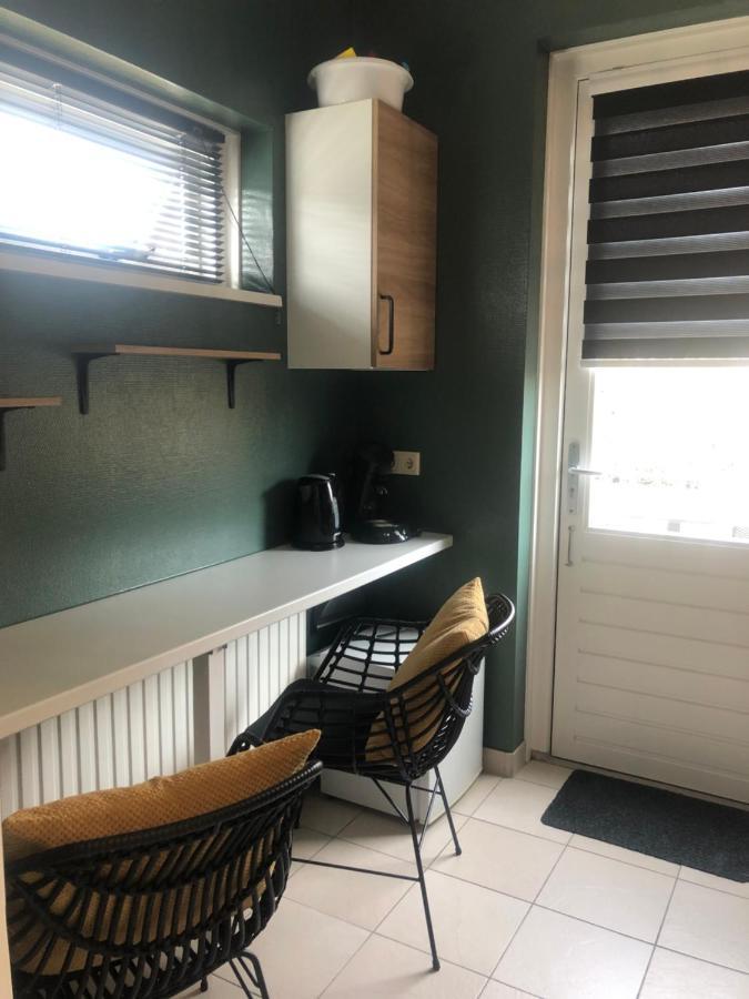 Nieboer Bed & Breakfast Vrouwenpolder Luaran gambar