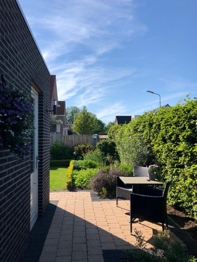 Nieboer Bed & Breakfast Vrouwenpolder Luaran gambar