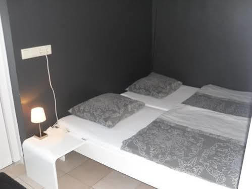 Nieboer Bed & Breakfast Vrouwenpolder Luaran gambar